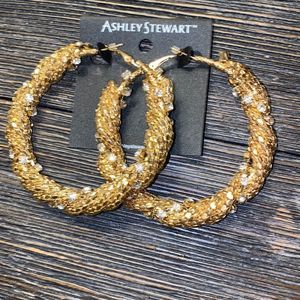 Gold plated  fashionable hoop earrings